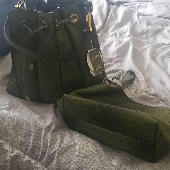 Never used - Picture 3 of 4